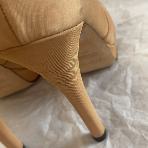 NEW! FENDI Peach Satin Bow Peep Toe Platform Heels Pumps 38.5 - Picture 12 of 16